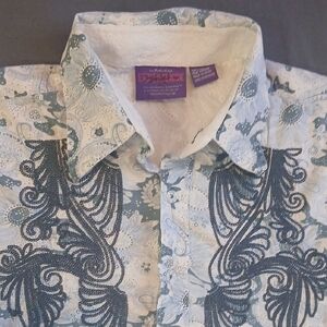Dynamic Floral Casual Button-Down Shirt